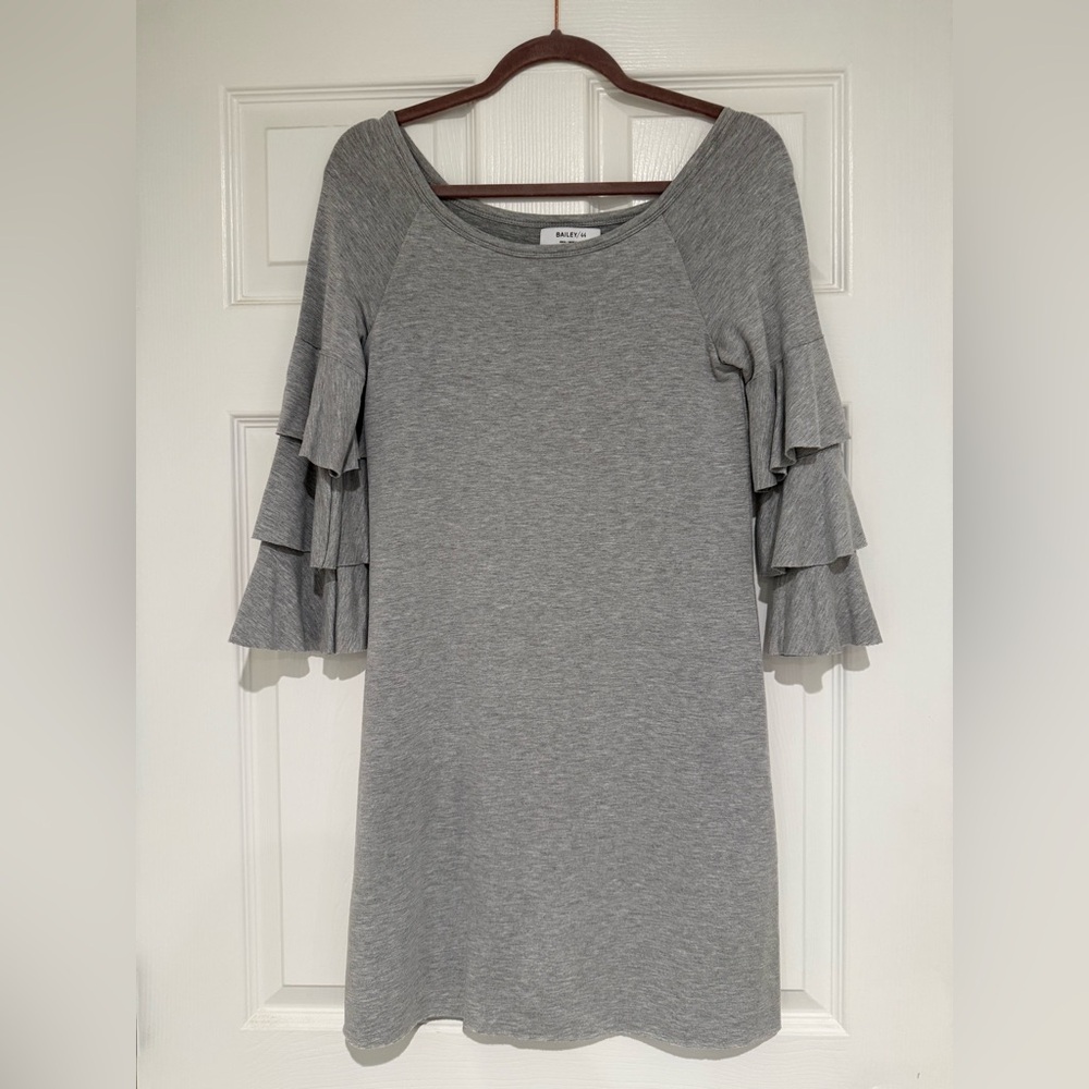 Bailey 44 Heather Gray Tiered Sleeve Dress